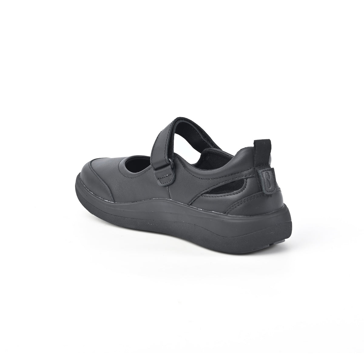 Skip Black/Black